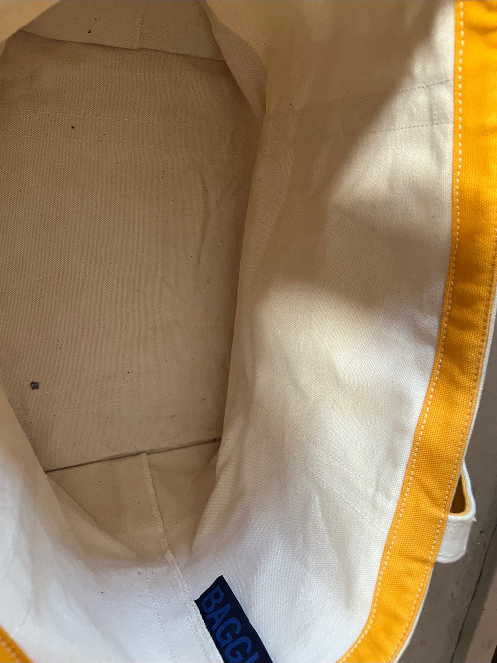 BAGGU Cream Canvas Tote with Yellow Trim - Picture 2 of 4